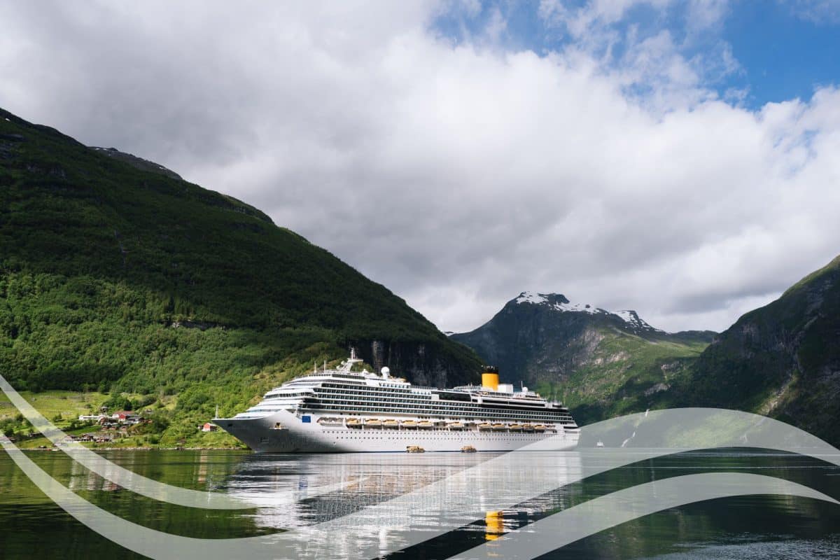 Croisière dans les fjords norvégiens en hiver